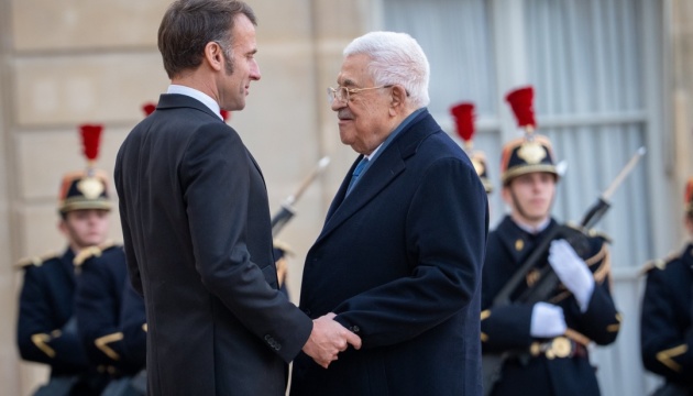 Макрон та Аббас оголосили про створення комітету для розробки Конституції держави Палестина