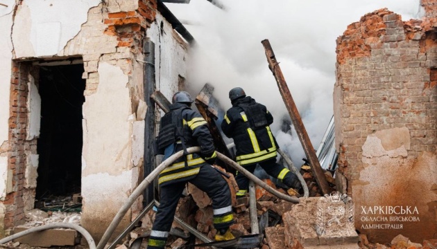 Charkiw mit Geran-2-Drohnen angegriffen, Zahl der Verletzten steigt auf fünf