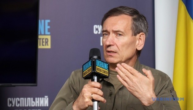 Зараз про примусову мобілізацію жінок не йдеться, однак після війни всім треба готуватись до спротиву - депутат