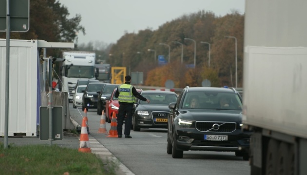 Нідерланди продовжать посилений контроль на кордоні з Бельгією та Німеччиною