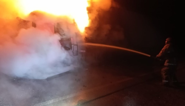 L'ennemi a attaqué Dnipro de nuit avec des drones, plusieurs incendies se sont déclarés