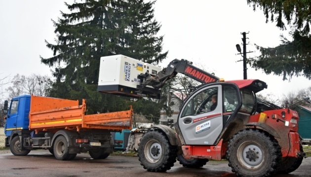 Comunidades de la región de Cherníguiv reciben generadores de Taiwán