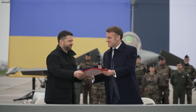 Zelensky: Ukraine orders 100 Rafale fighter jets from France
