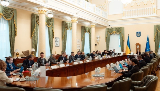 L’Ukraine et le FMI lancent des négociations sur un nouveau programme de financement