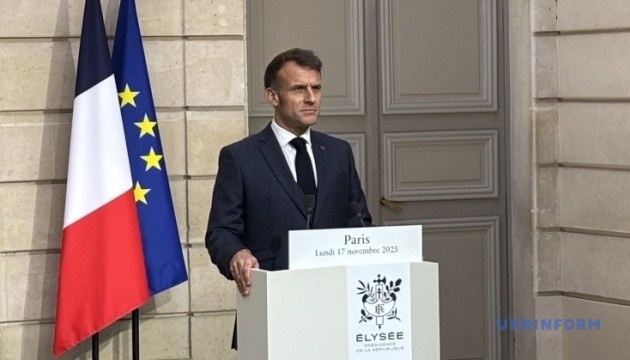 Макрон вважає, що мир в Україні може буде досягнутий до 2027 року