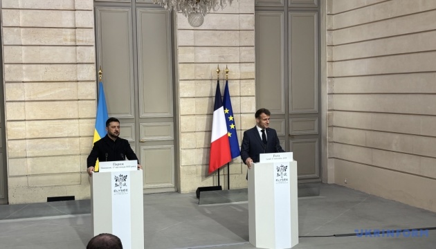 Зеленський і Макрон обговорили використання заморожених активів РФ для оборони України
