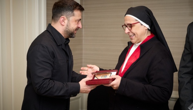 Zelensky awards director of Santa Clara Monastery Foundation with Order of Princess Olga