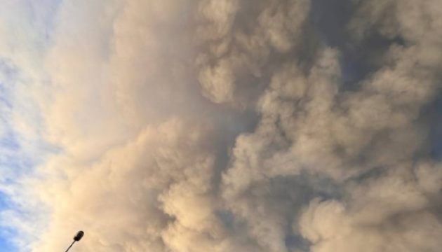 Комбінована атака РФ: у Львові є влучання, повідомляють про перебої зі світлом