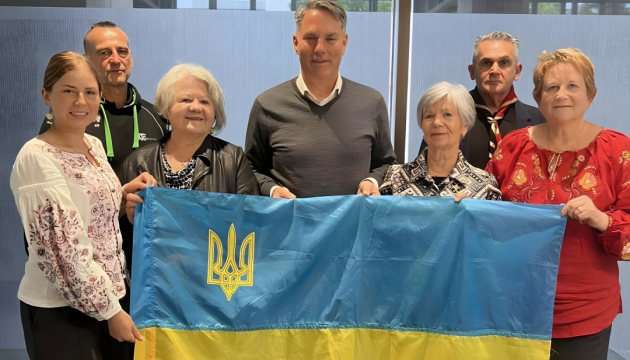 Українці Джілонга обговорили з міністром оборони Австралії проблему закупівлі російської нафти