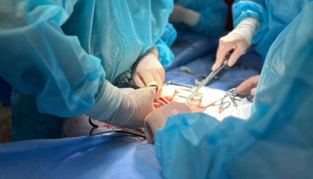 Вінницькі медики видалили у жінки 18-кілограмову пухлину