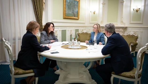 La Première ministre ukrainienne rencontre le Secrétaire à l'Armée des États-Unis 