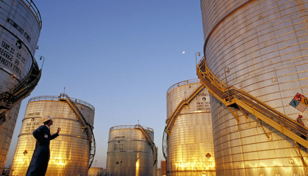 Гігантський НПЗ в Індії частково припиняє використання російської нафти