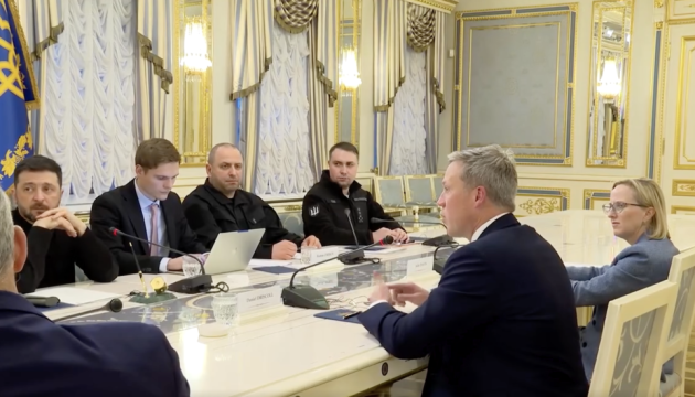 Посол США повідомила про «конструктивні переговори» Вашингтона з Києвом щодо миру