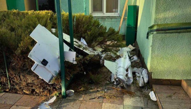 Через ранкову ворожу атаку в Одесі пошкоджені приватні будинки