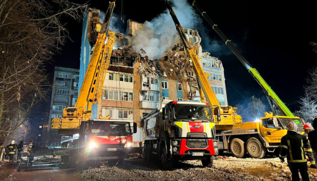 In Ternopil, death toll after Russian attack climbs to 31