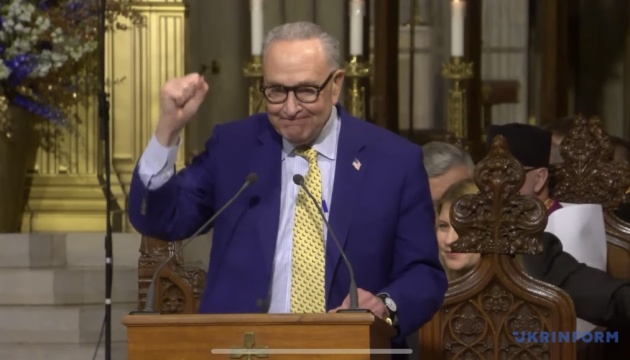 Лідер демократів у Сенаті: Україна потребує реальних гарантій безпеки, а не односторонніх поступок