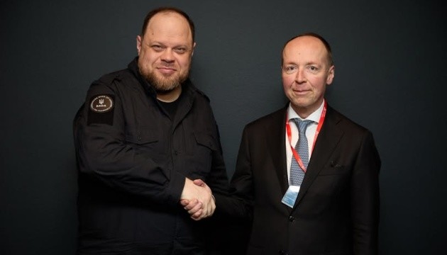 Спікери парламентів України й Фінляндії обговорили спільну позицію щодо майбутніх мирних переговорів