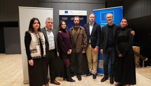 В Анкарі відбувся показ фільму «2000 метрів до Андріївки»