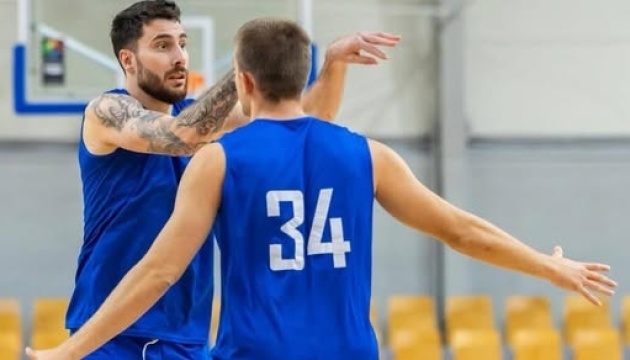 Українські баскетболісти розпочали підготовку до відбору чемпіонату світу
