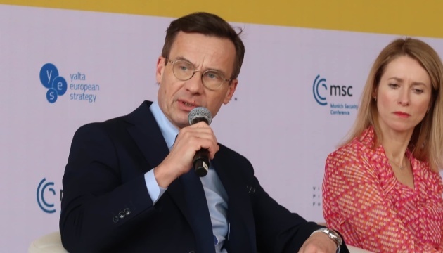 Swedish PM calls for forcing Putin to negotiating table