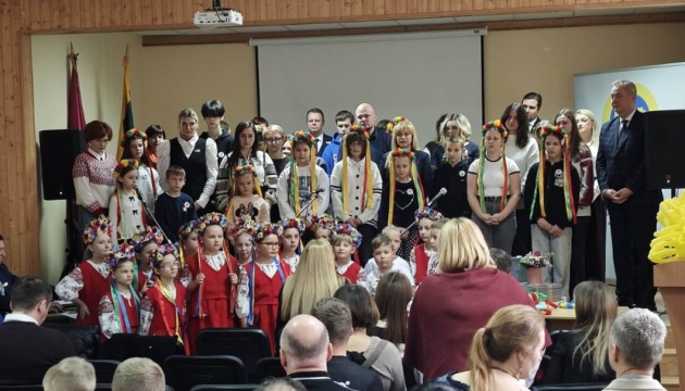 У Литві відкрили нову суботню українську школу