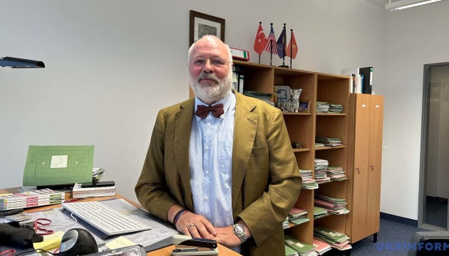 У Берліні та всій ФРН зростає кількість нових прохачів захисту, переважно молодих чоловіків