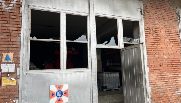 У Слов’янську через обстріл РФ пошкоджена пожежна частина 