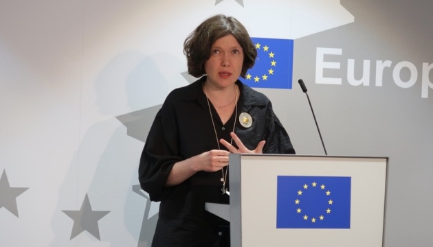 Українська художниця Євгенія Білорусець стала першою лавреаткою стипендії Йоганни та Едуарда Арнгольдів