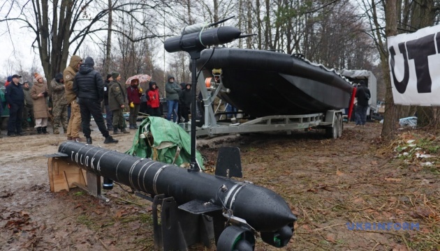 Дрони, човни і піротехніка: на Львівщині презентували розробки для підводного розмінування
