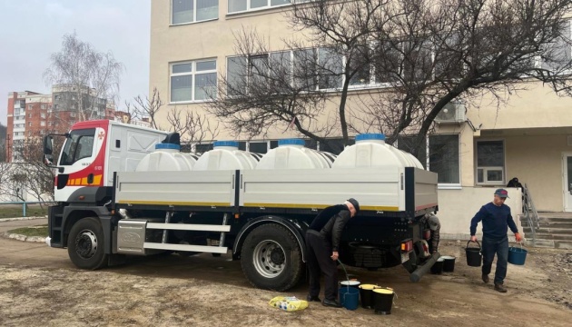 У Полтаві через аварійний ремонт колектора без води кілька мікрорайонів