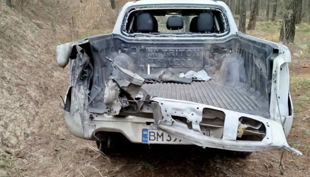 На Сумщині російський дрон поцілив в автівку лісівника