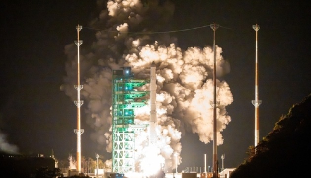 Південна Корея вчетверте запустила у космос власну ракету