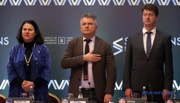 На саміті у Києві узгоджують наступні санкційні кроки проти Росії