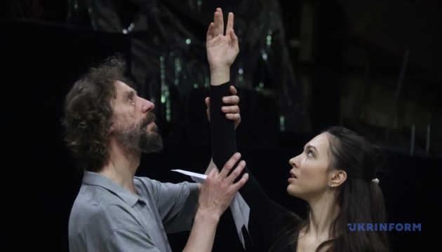 630_360_1764331057-280