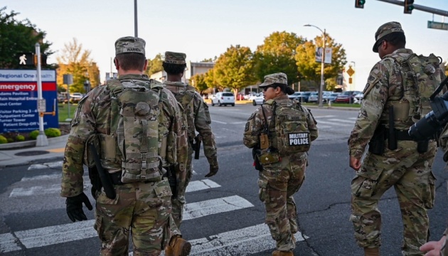 У Вашингтоні військові патрулі посилюються поліцією після атаки на нацгвардійців
