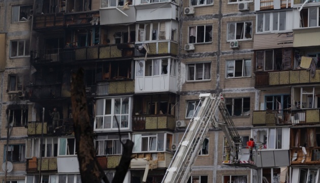 Massive attaque russe sur Kyiv : près de 600 drones et 36 missiles ciblent civils et réseaux énergétiques