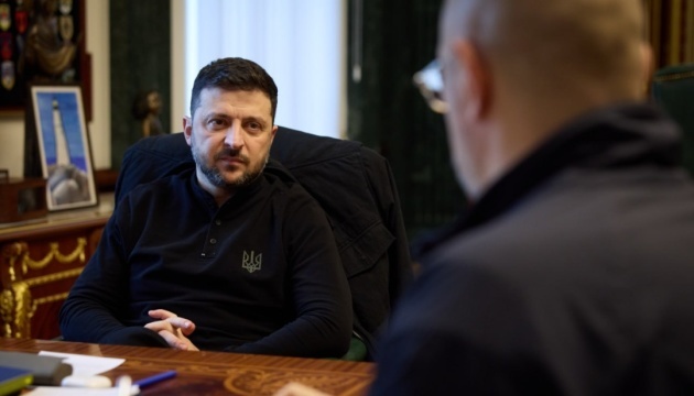 Volodymyr Zelensky annonce une mise à jour du plan de défense et renforce le financement des programmes de drones