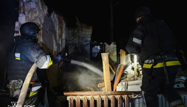 У Куп'янському районі через атаку російських БПЛА сталися пожежі, постраждав чоловік