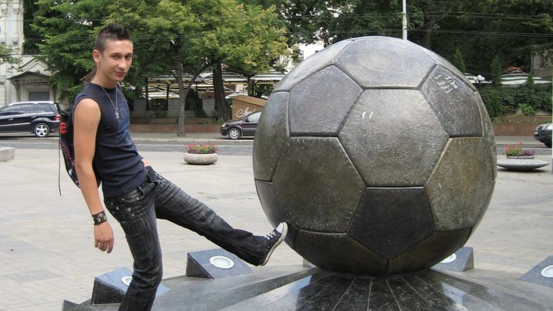 Пам'яті Героя України, старшого сержанта Михайла Чабаненка (позивний «Фокс»)