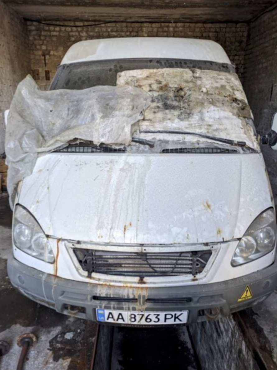 Від раритетів до рекордсменів пробігу: Укрпошта виставляє на продаж 716 автомобілів