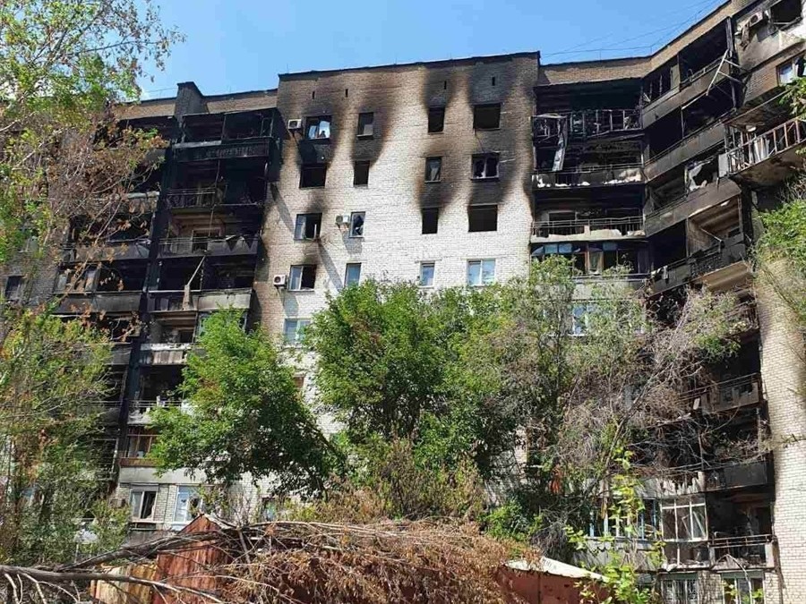 Будинок у Сєвєродонецьку, де жив автор. 2022