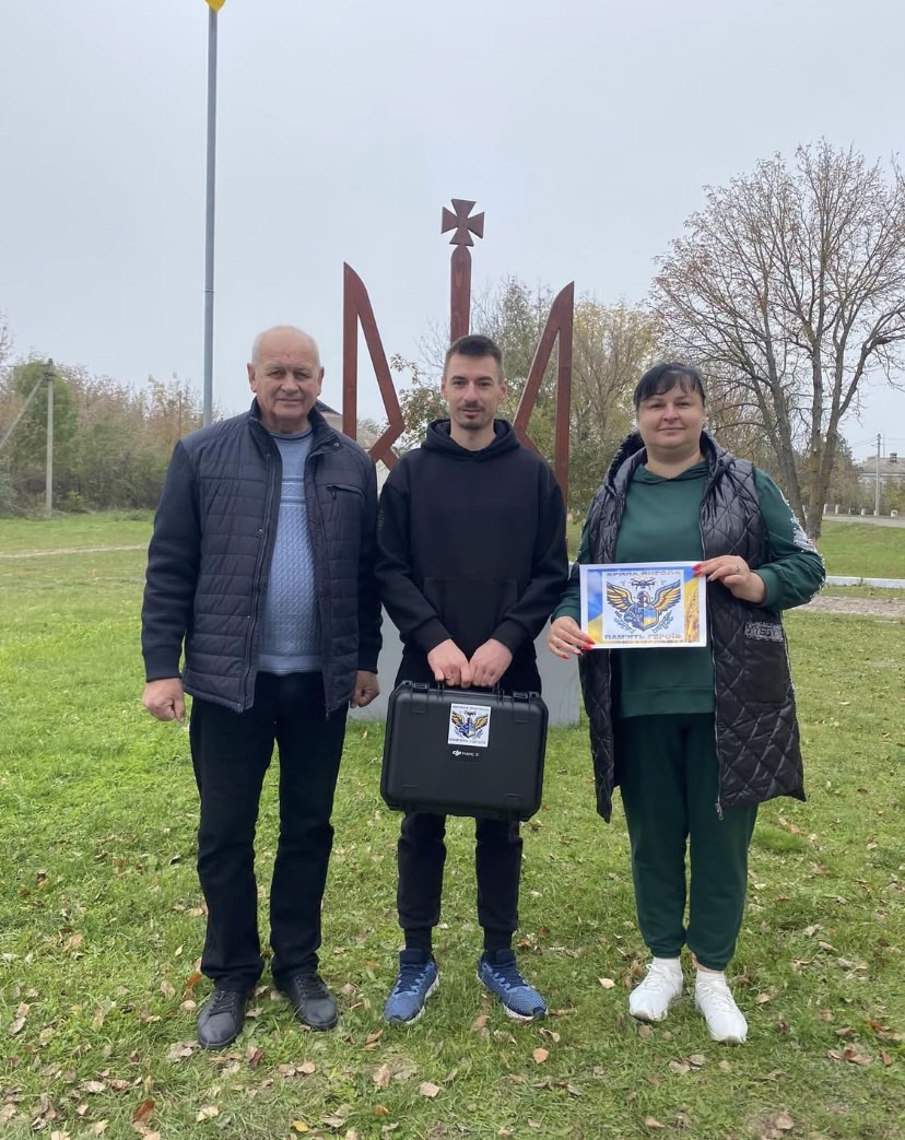 Зліва -Заболотний, справа - Вікторія Іванишена- Подольська