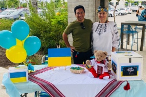 Мама Міла з Кайманових островів