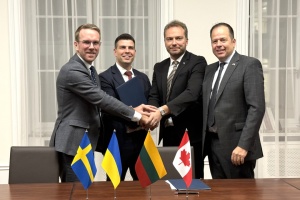 Україна створить Фонд підтримки транспорту з Канадою, Литвою і Швецією