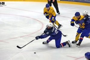 Хокей: українська молодіжка за булітами програла контрольний матч Франції