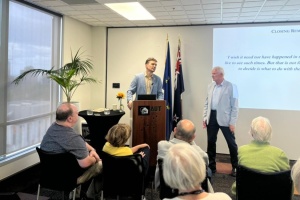 В Окленді презентували книгу новозеландського українця «Імперія Z розкрита»