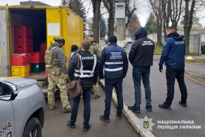 На Хмельниччині викрили злочинну схему - з військового шпиталю розкрадали продукти і продавали в магазинах