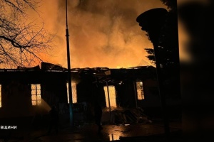 Ворог вдарив дронами по Чернігівщині, є влучання по житловому сектору та критичній інфраструктурі