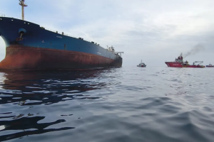 Атакований морськими дронами танкер РФ перебуває поблизу Болгарії і потребує допомоги