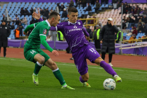 ЛНЗ очолив футбольну Прем'єр-лігу, розгромивши «Оболонь»